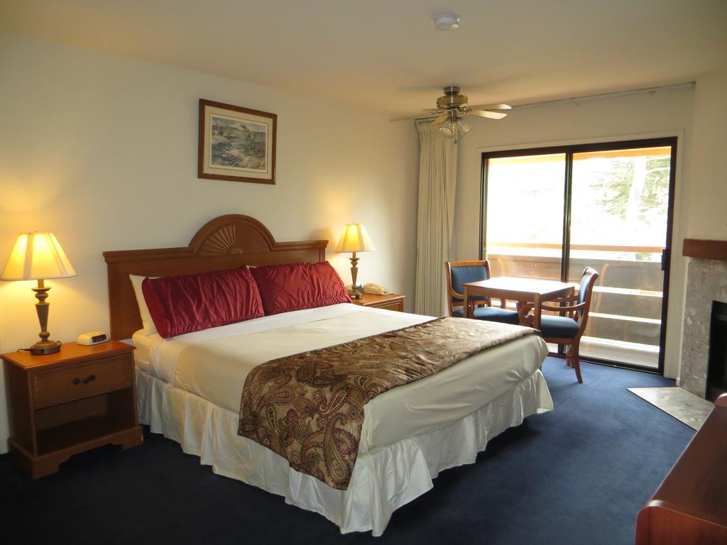 The Monarch Resort Pacific Grove Bagian luar foto